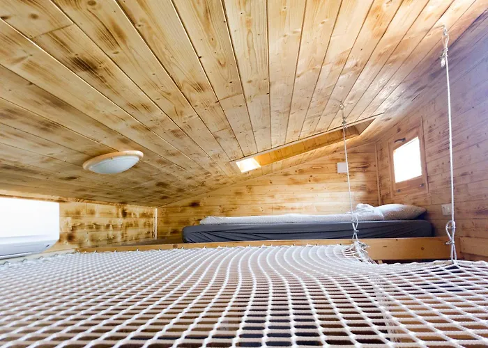 Mandel База отдыха *