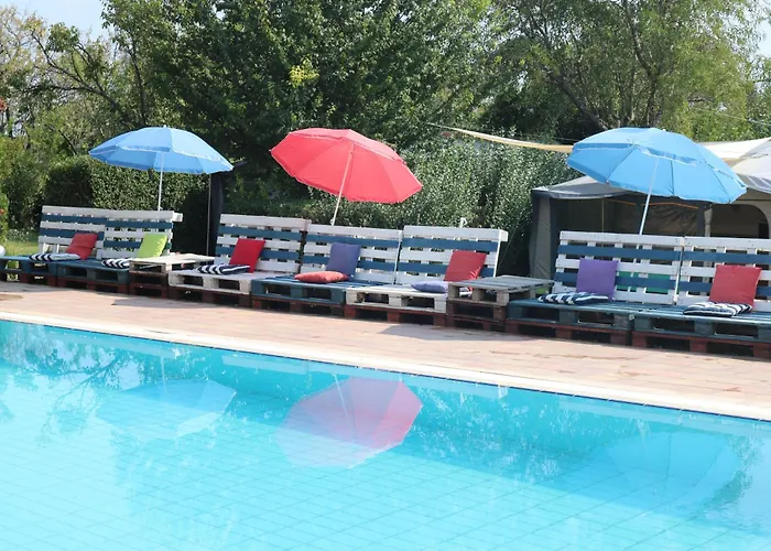 Mandel פארק נופש פלוזנק